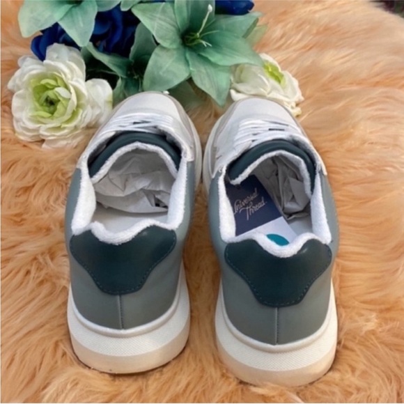 Women’s Lace Up White,Blue,Tan Memory Foam Flora Sneakers NEW! FIRM PERIOD! - Picture 3 of 6